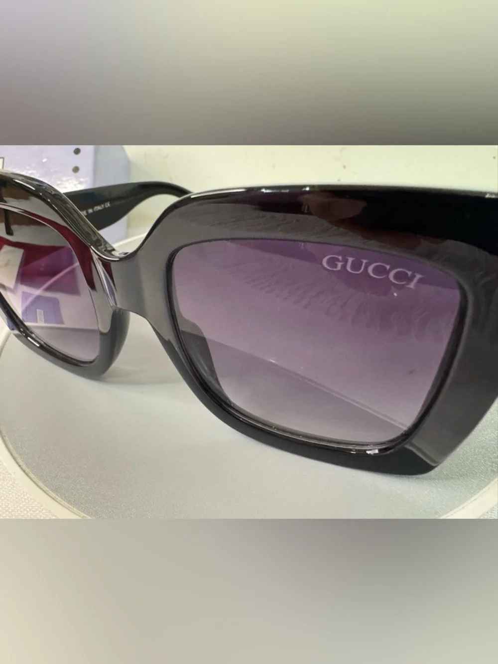 Gucci Oversized Sunglasses Full Inclusion - Picture 6 of 17